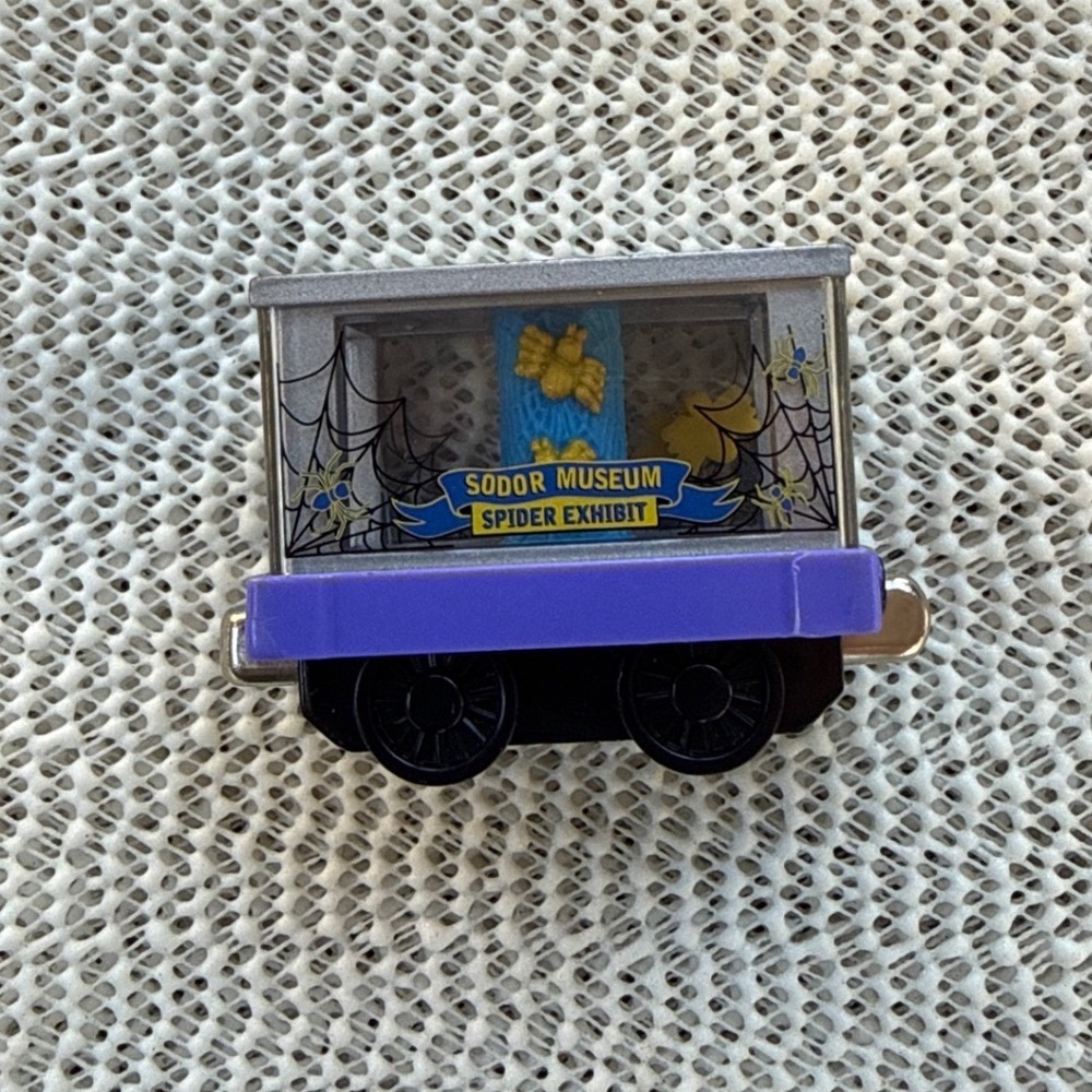Thomas & Friends Take-n-Play Sodor Museum Spider Exhibit Train Car T8897 Mattel